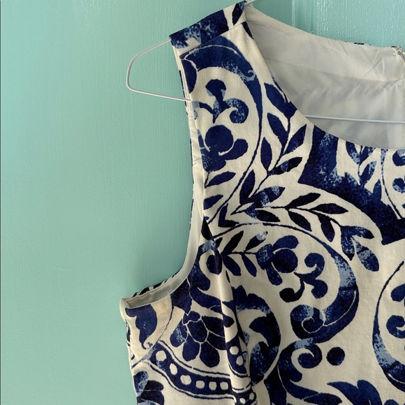 Lauren Ralph Lauren Blue & White Floral Paisley Printed Dress - Picture 4 of 6